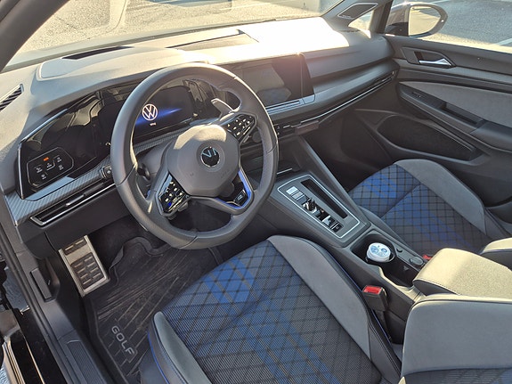 Volkswagen Golf VIII 5 of 22