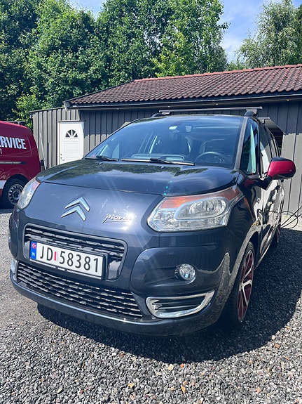 Citroen C3 Picasso 2 of 5