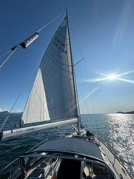 Bavaria 31 Cruiser 2008 med nyere storseil og genoa 3 of 5