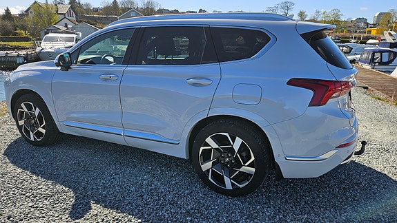 Hyundai Santa Fe 11 of 30
