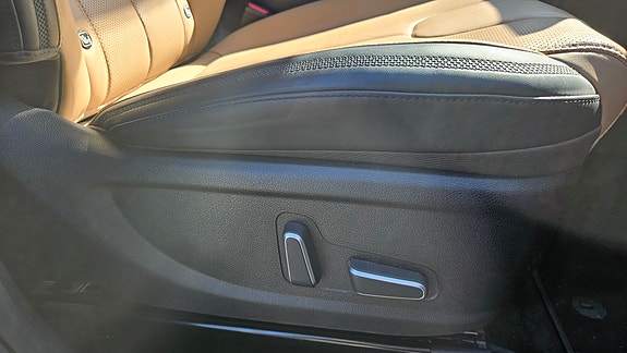 Hyundai Santa Fe 27 of 30