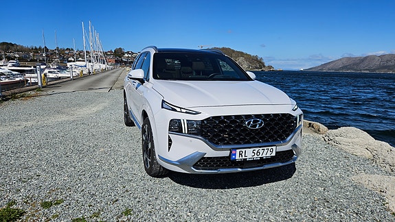 Hyundai Santa Fe 3 of 30