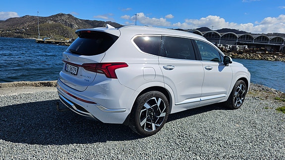 Hyundai Santa Fe 7 of 30