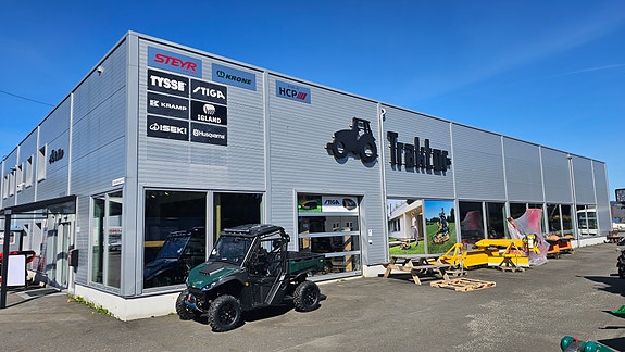 Traktor AS - butikk på Kvavik, Lyngdal