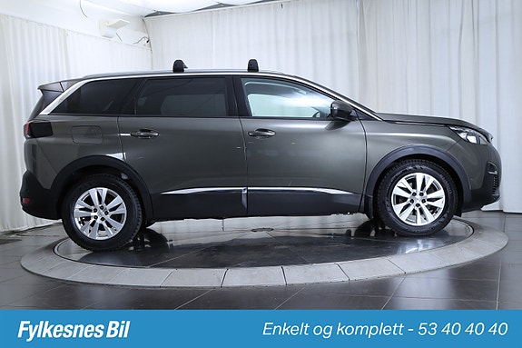 Peugeot 5008 3 of 5