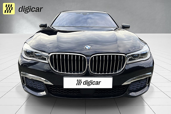 BMW 7-Serie 2 of 5