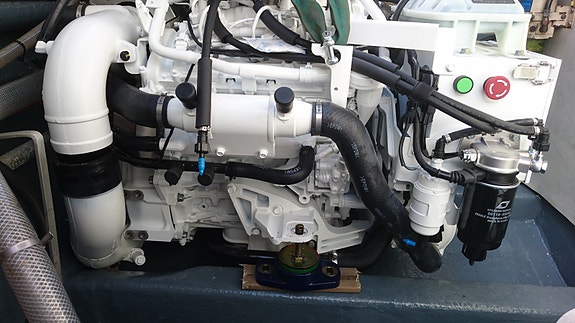 Hyundai SeasAll S270 3 of 5