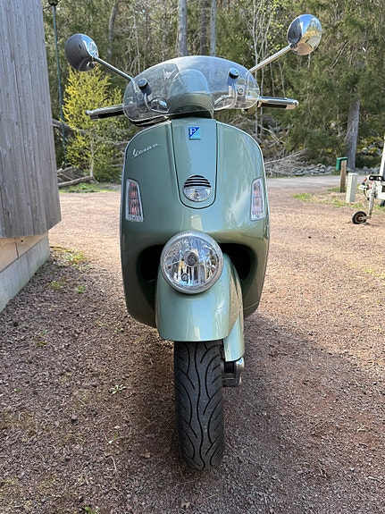 Vespa GTV 250 4 of 5