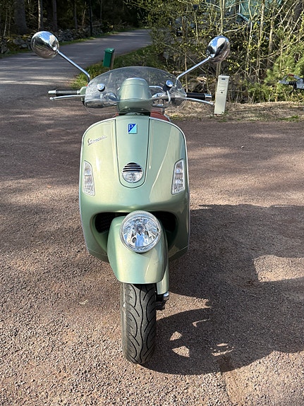 Vespa GTV 250 3 of 5
