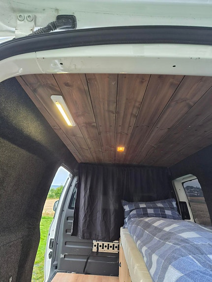 Volkswagen Caddy Maxi 22 of 25