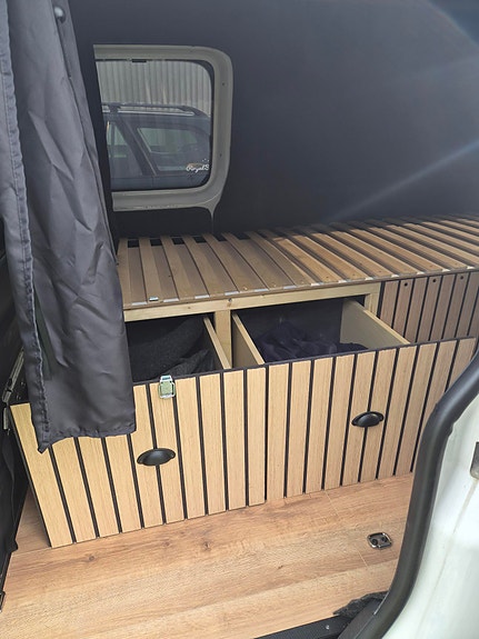 Volkswagen Caddy Maxi 15 of 25
