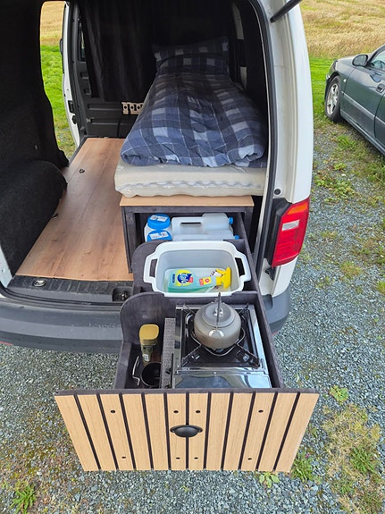 Volkswagen Caddy Maxi 19 of 25
