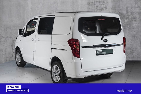 BYD T3 6 of 13
