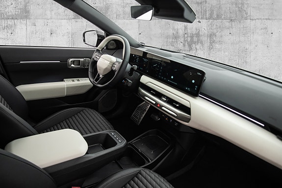 Kia EV4 12 of 26