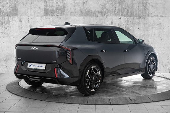 Kia EV4 5 of 26