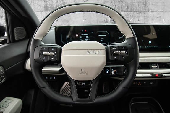 Kia EV4 14 of 26