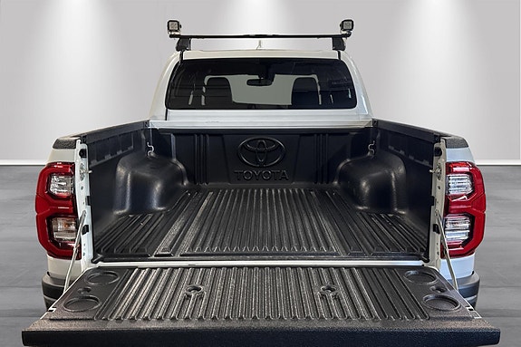 Toyota HiLux 5 of 5