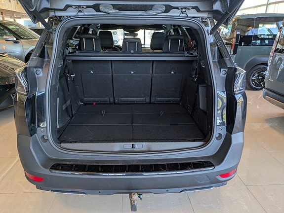 Peugeot 5008 8 of 12