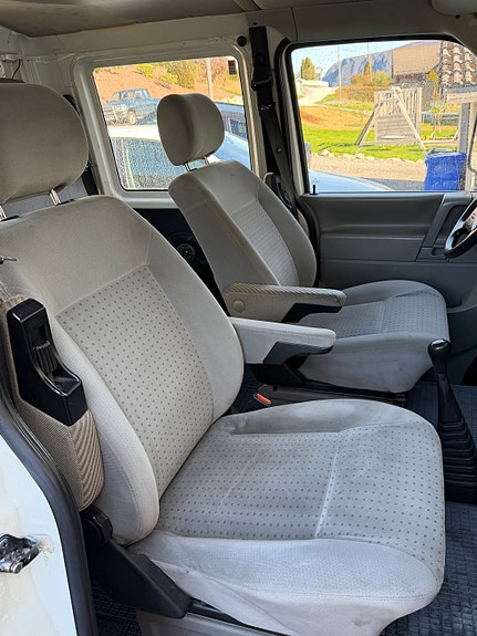 Volkswagen Transporter 9 of 13