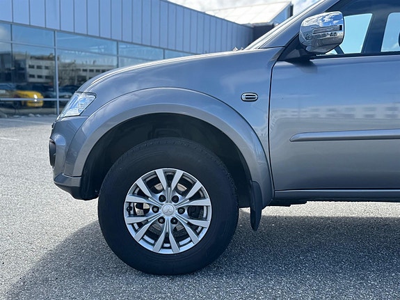 Mitsubishi L200 9 of 30