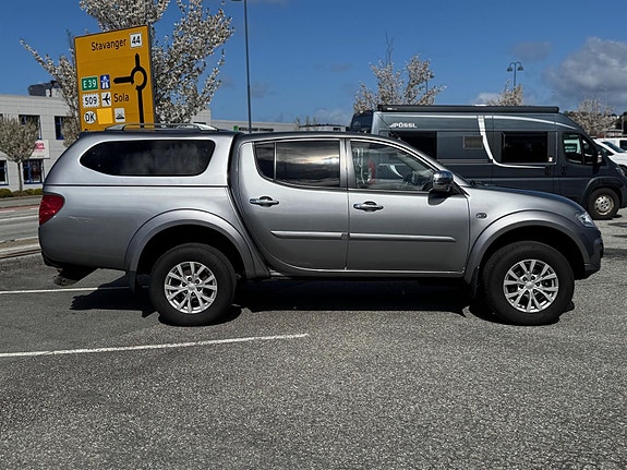 Mitsubishi L200 4 of 30