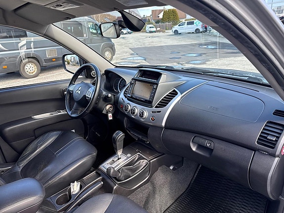 Mitsubishi L200 30 of 30