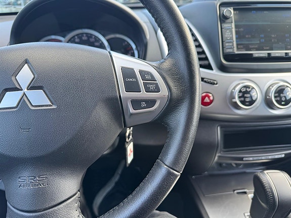 Mitsubishi L200 21 of 30