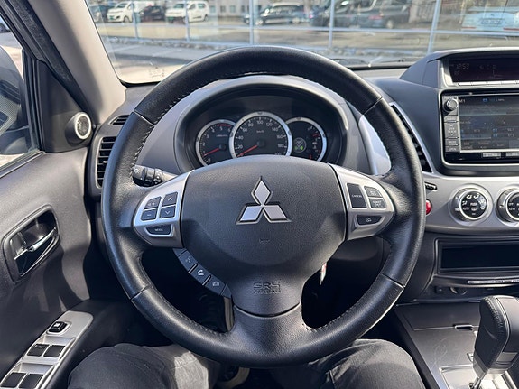 Mitsubishi L200 18 of 30