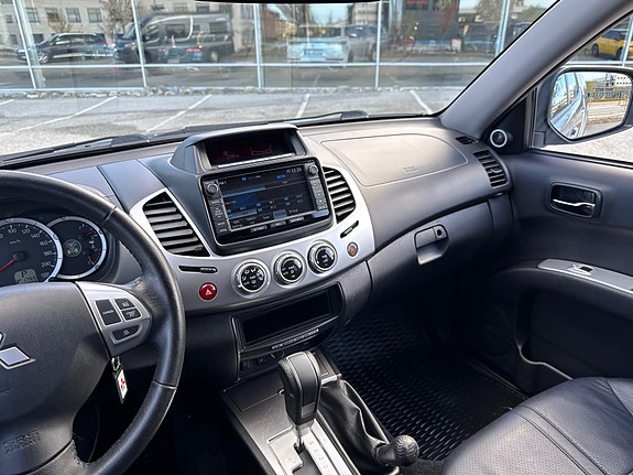Mitsubishi L200 22 of 30