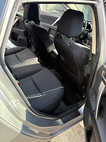 Mazda 3 9 of 17