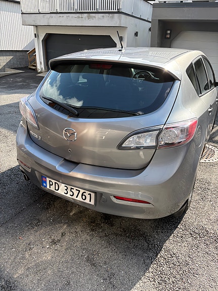 Mazda 3 4 of 17