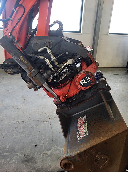 Kubota KX80-4 9 of 21