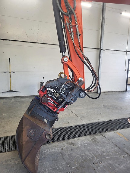 Kubota KX80-4 11 of 21