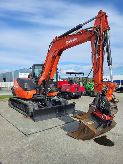 Kubota KX80-4 6 of 21