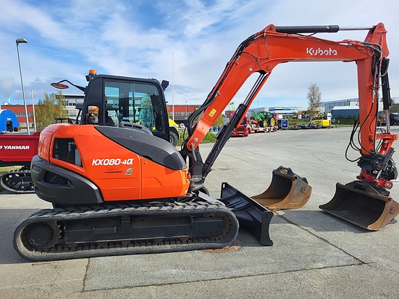Kubota KX80-4 2 of 21