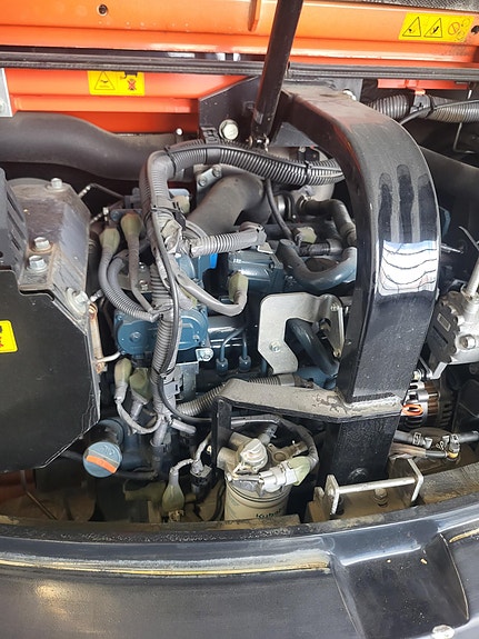 Kubota KX80-4 17 of 21