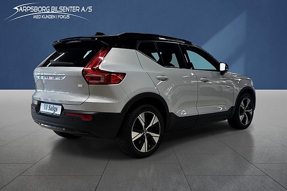 Volvo XC40 5 of 5