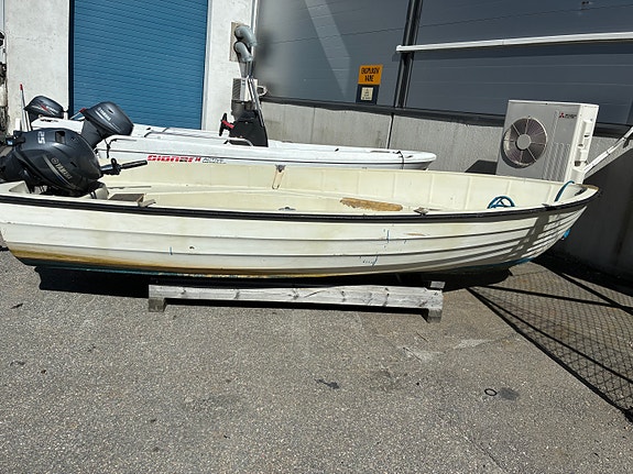 KMW With 442 med Yamaha F25 2023 modell