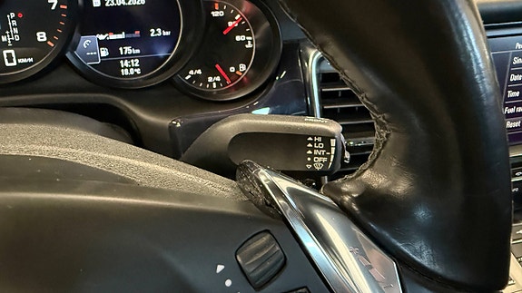 Porsche Panamera 4 23 of 30