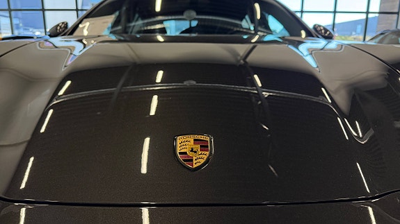 Porsche Panamera 4 of 5