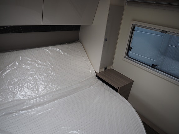 Bürstner Lyseo I 736 - Face to face - Stekeovn - Queen bed - Alde 18 of 30