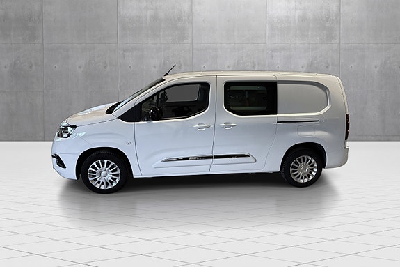 Toyota Proace City 2 of 5