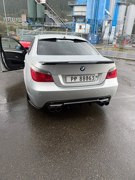 BMW 525d 8 of 28