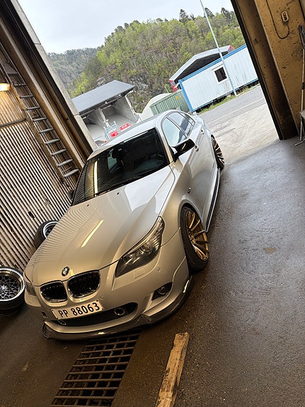 BMW 525d 12 of 28