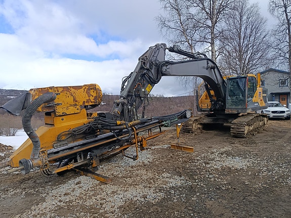 Volvo EC250EL med AMV XD8-175T Boretårn (Montabert HC50)