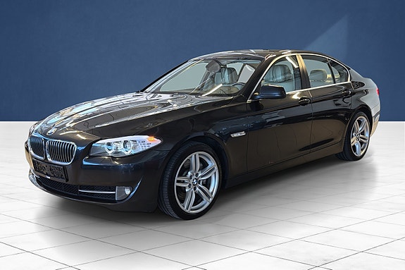 BMW 528i 8 of 24