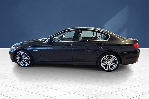 BMW 528i 7 of 24