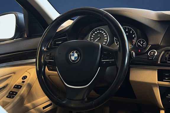 BMW 528i 17 of 24