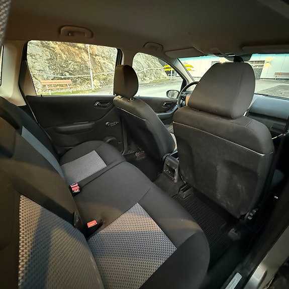 Mercedes-Benz A160 17 of 30