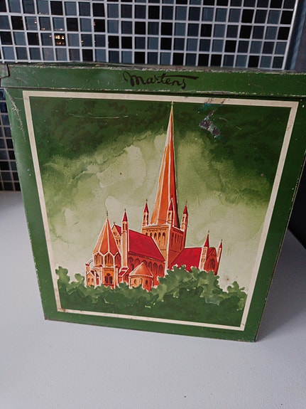 Product image 2 of 9